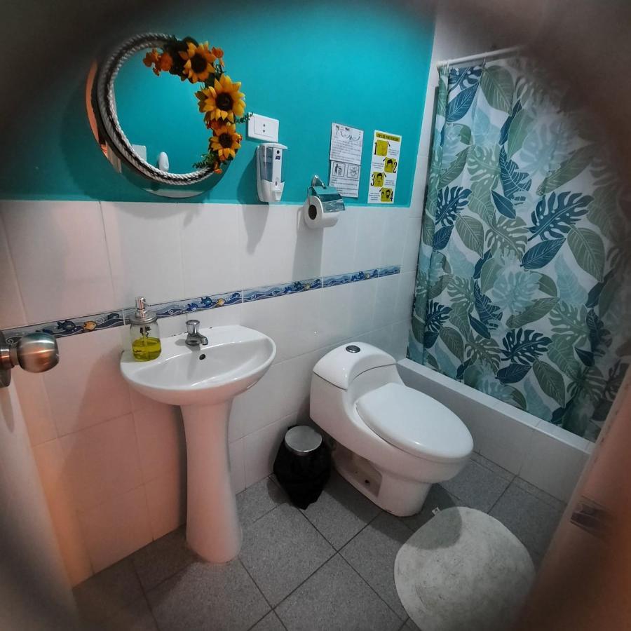 Hostal Brisa Marina 파라카스 외부 사진